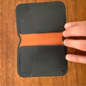 Bellroy Black and Tan Key & Card Holder